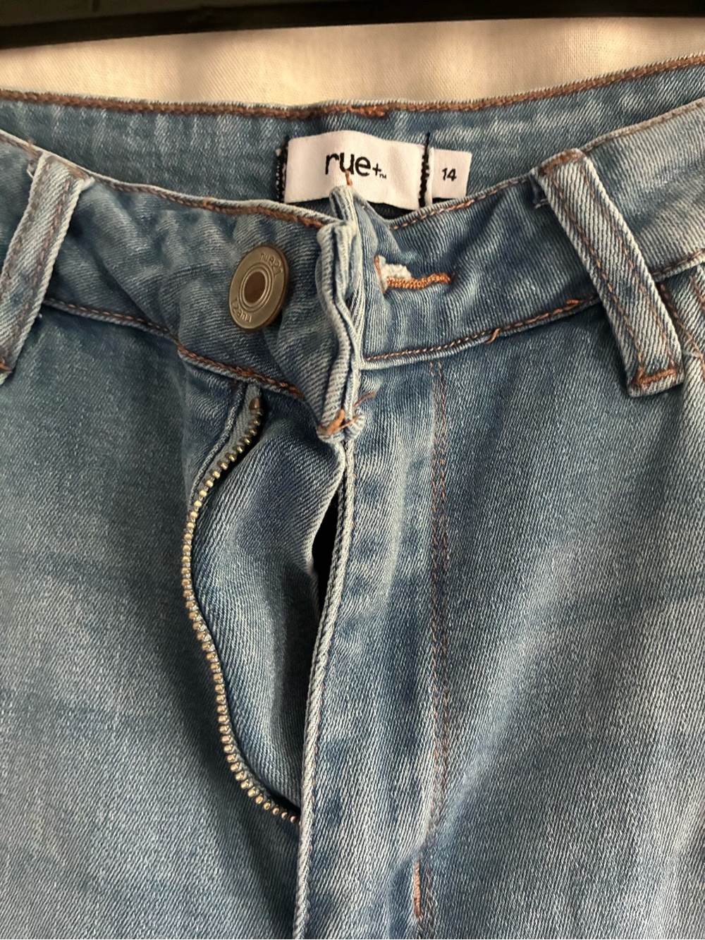 New Rue21 Light Blue Distressed Flare Jeans Size 14 - Picture 3 of 7